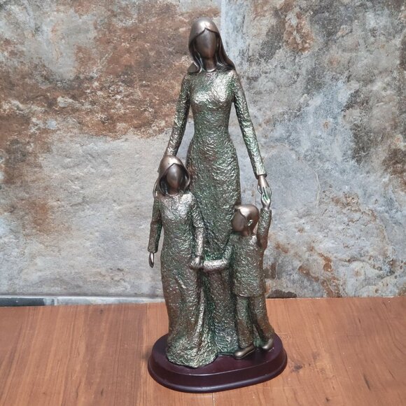 Vintage Mother & Children Statue Figurine Home Decor